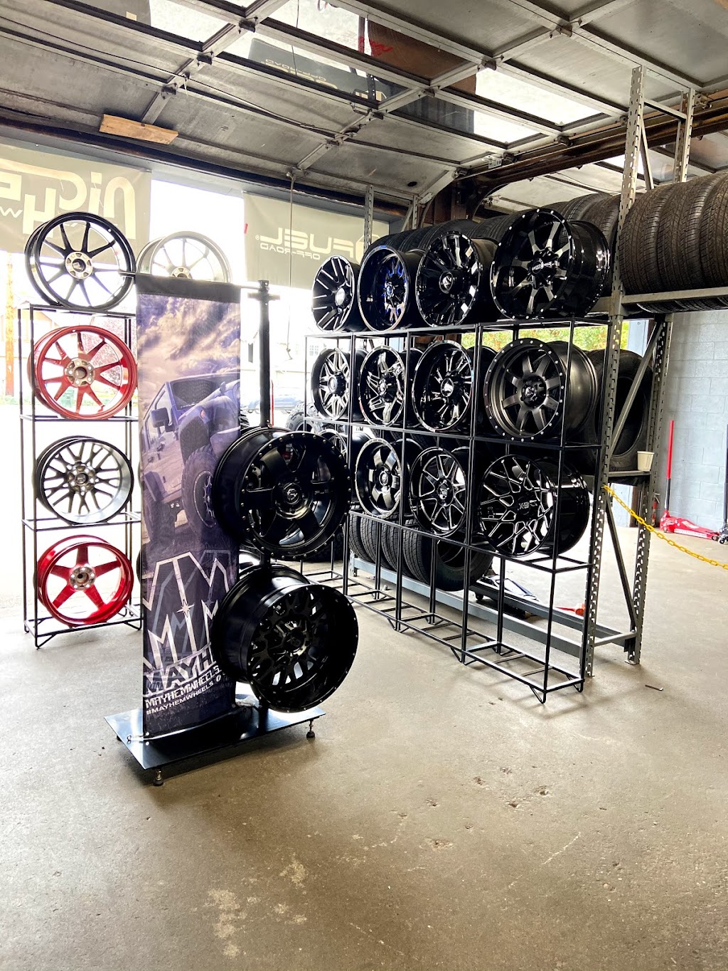 Unique Tires and Wheels | 9116 Washington Blvd SW, Lakewood, WA 98498, USA | Phone: (253) 448-2299