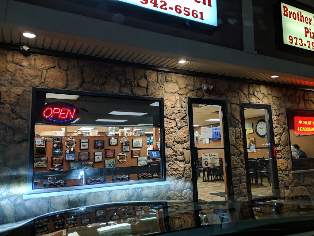 Brother Brunos Pizza, Deli & Bagels | 200 Hamburg Turnpike, Wayne, NJ 07470, USA | Phone: (973) 790-3321