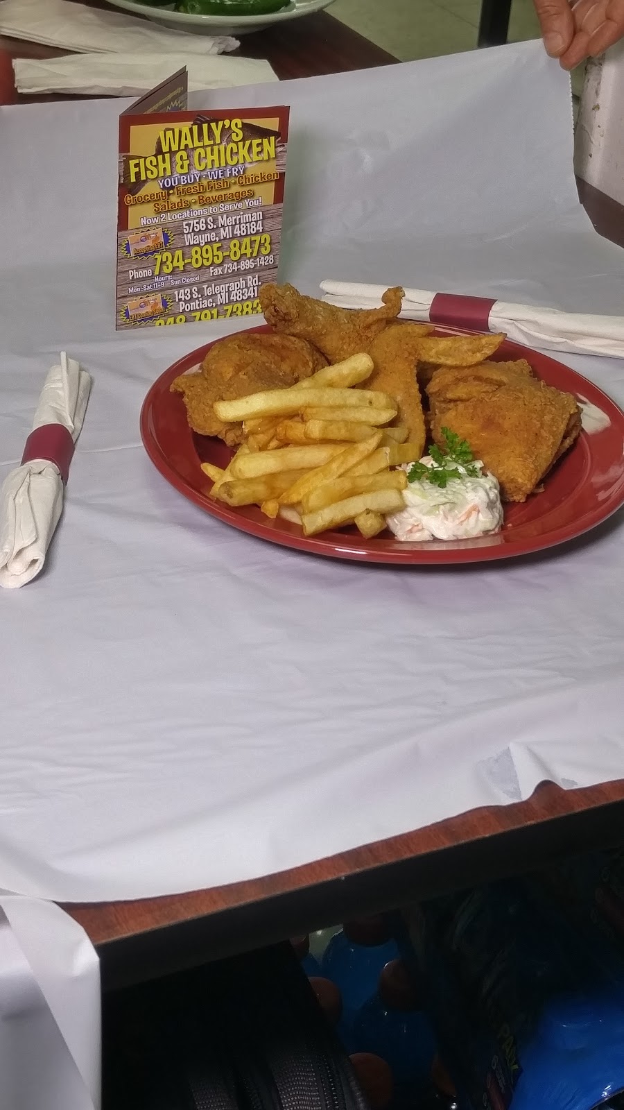 Rays Crispy Fish and Chicken | 143 S Telegraph Rd, Pontiac, MI 48341, USA | Phone: (248) 791-7383