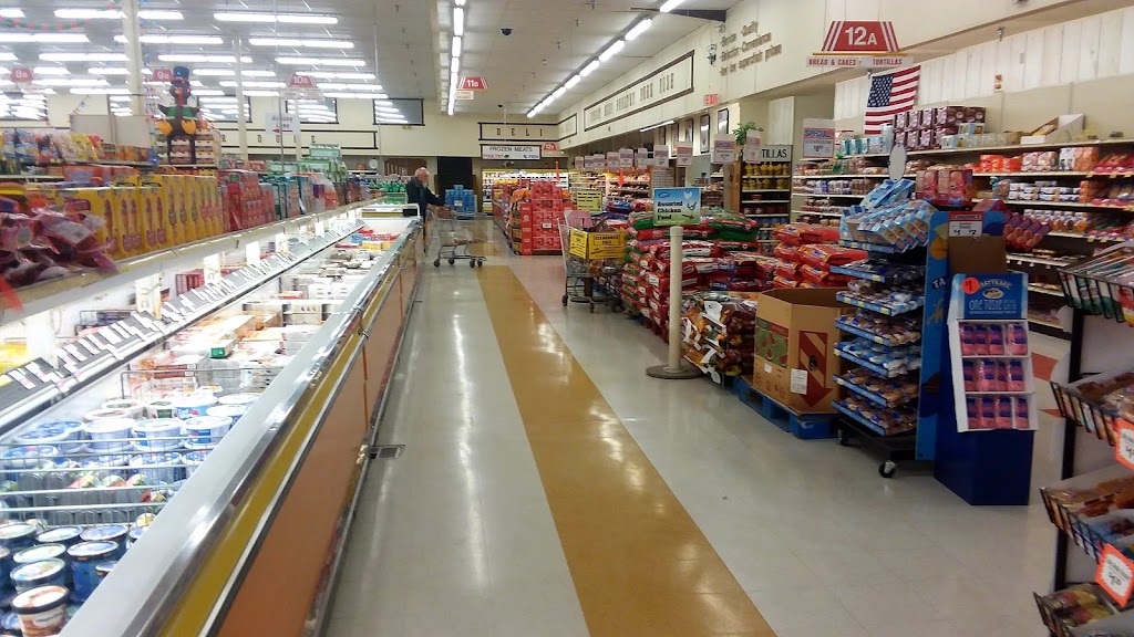 Lucerne Valley Market & Hardware | 32946 CA-18, Lucerne Valley, CA 92356, USA | Phone: (760) 248-7311