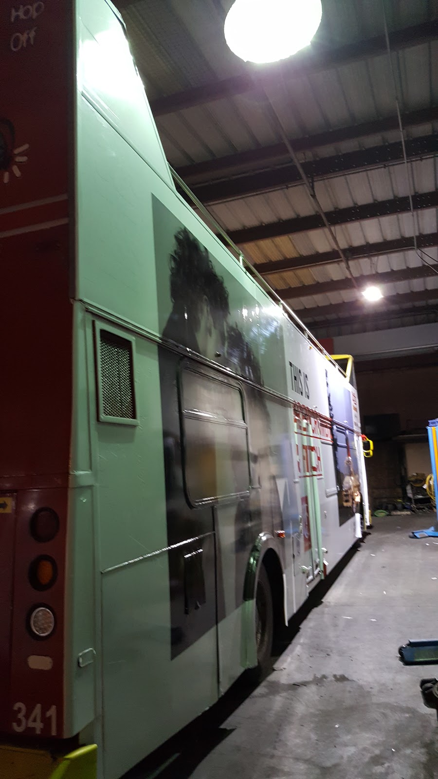 Starline Tours | 2715 S Bonnie Beach Pl, Vernon, CA 90058, USA | Phone: (323) 264-9100