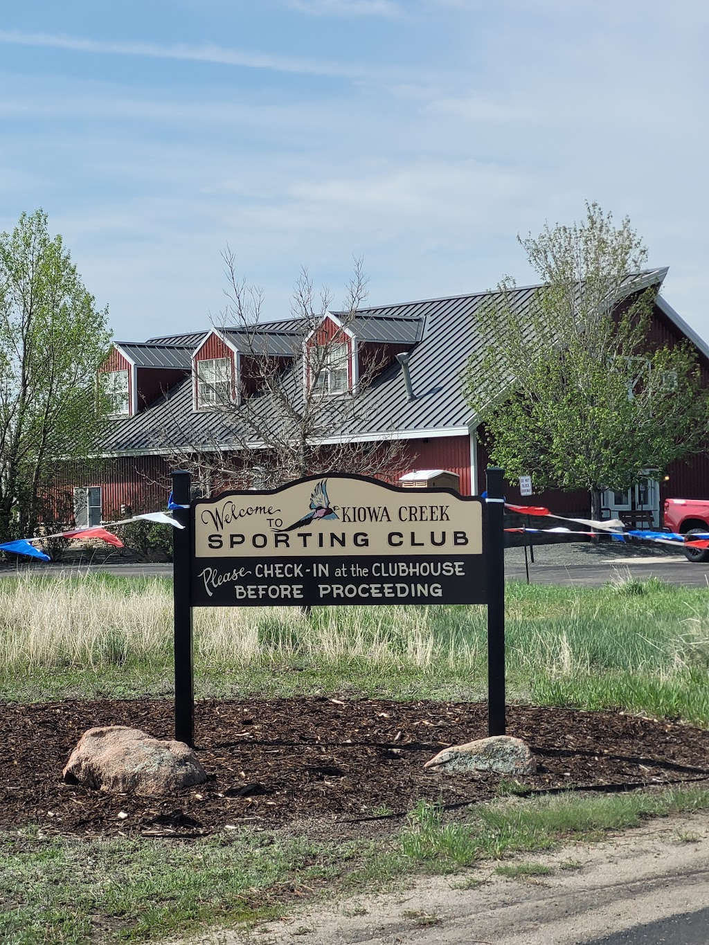 Kiowa Creek Sporting Club | 46700 E County Rd 30, Bennett, CO 80102, USA | Phone: (303) 644-4627