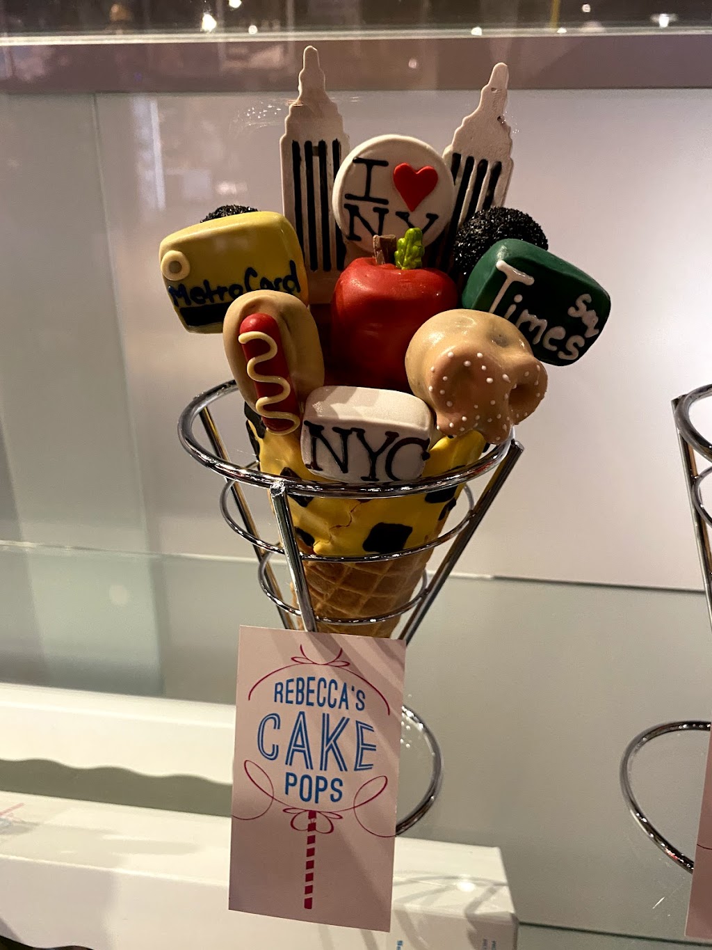 Rebeccas cake pops | 115 Delancey St, New York, NY 10002, USA | Phone: (516) 328-2253