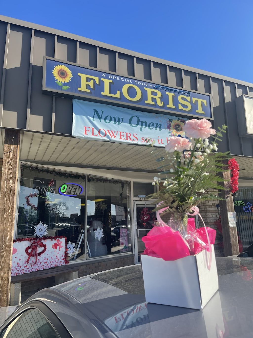 A Special Touch Florist | 45464 Van Dyke Ave, Utica, MI 48317, USA | Phone: (586) 254-3657