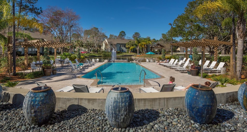 Creekfront at Deerwood | 9803 Creekfront Rd, Jacksonville, FL 32256, USA | Phone: (904) 638-8824