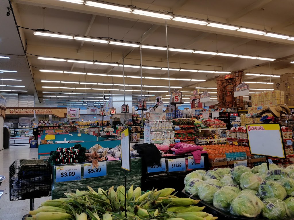 Bodega R Ranch Market #12 | 1112 Walnut Ave #12, Tustin, CA 92780, USA | Phone: (714) 573-1182