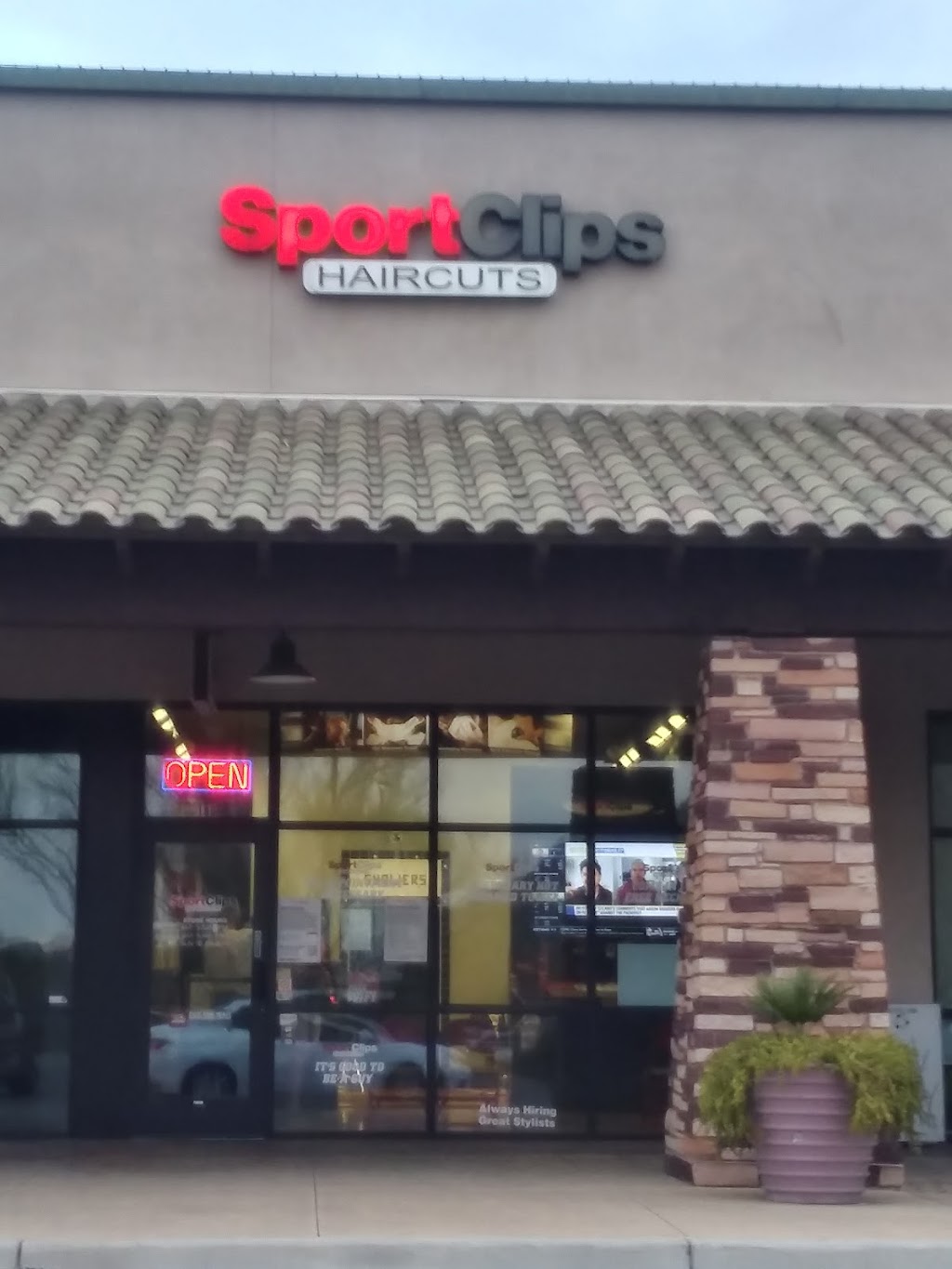 Sport Clips Haircuts of Oro Valley-Marketplace | 1880 E Tangerine Rd Ste. #180, Oro Valley, AZ 85755, USA | Phone: (520) 219-8201