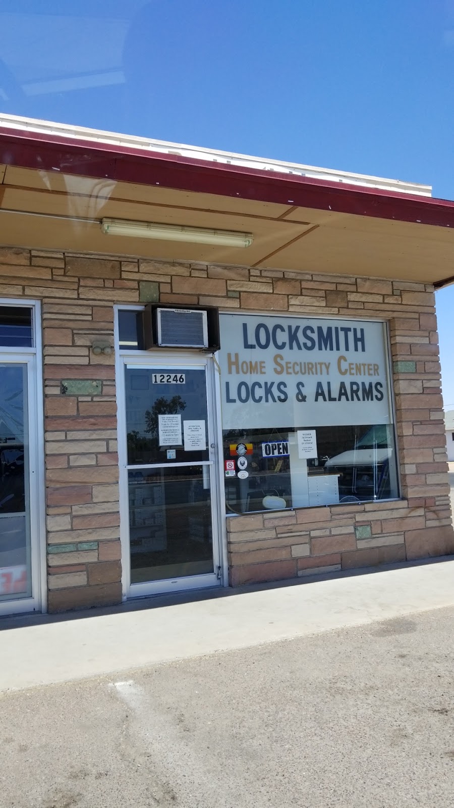 Residential Lock & Security | 12246 N 111th Ave, Youngtown, AZ 85363, USA | Phone: (623) 977-9983