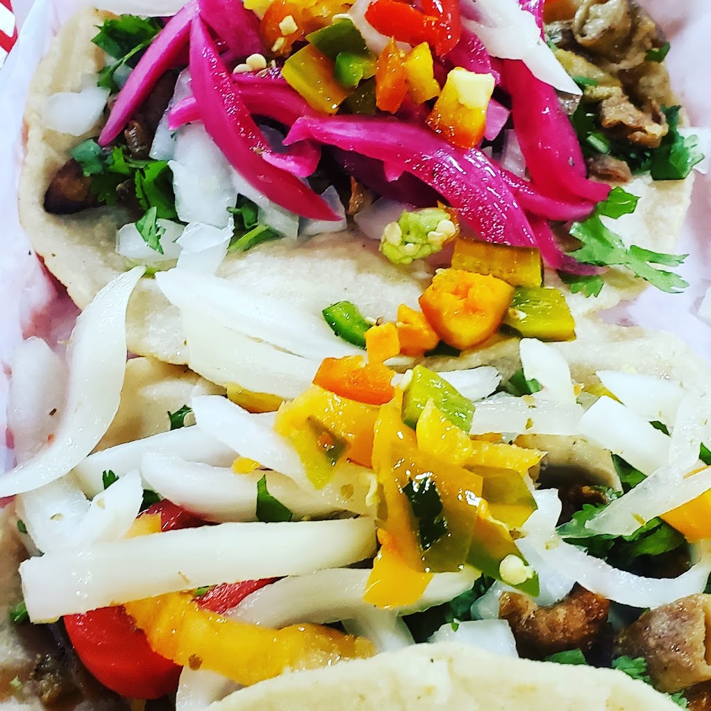 Julias Taqueria | 737 Roswell St NE, Marietta, GA 30060, USA | Phone: (770) 421-1598