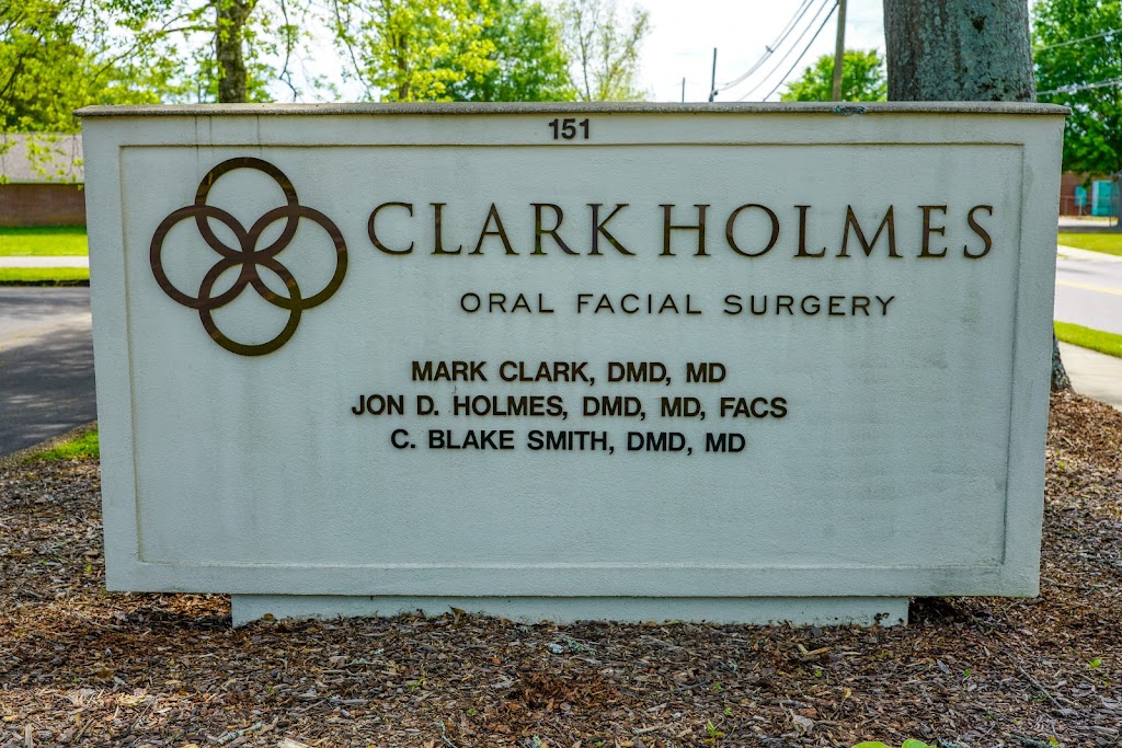 Clark Holmes Smith Oral Facial Surgery - Trussville | 151 N Chalkville Rd, Trussville, AL 35173, USA | Phone: (205) 598-2464