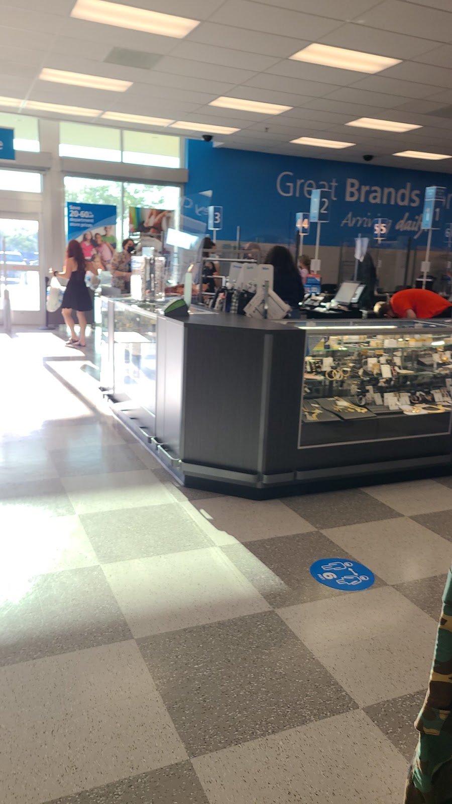 Ross Dress for Less | 1814 Bruce B Downs Blvd, Wesley Chapel, FL 33544, USA | Phone: (813) 973-0038 Ross Dress for Less | 1814 Bruce B Downs Blvd, Wesley Chapel, FL 33544, USA | Phone: (813) 973-0038