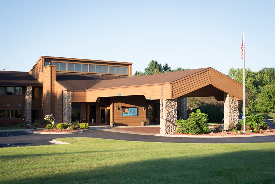 Carlton Lodge | 1629 W Maumee St, Adrian, MI 49221, USA | Phone: (517) 263-7000