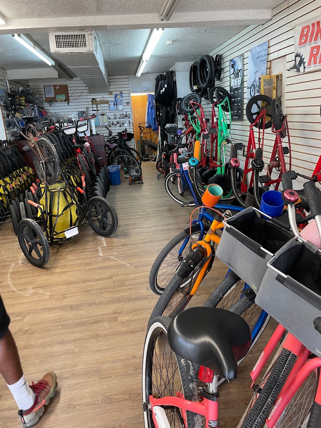 Sun & Fun Cycles | 1404 N Broadwalk, Hollywood, FL 33019, USA | Phone: (954) 684-8924