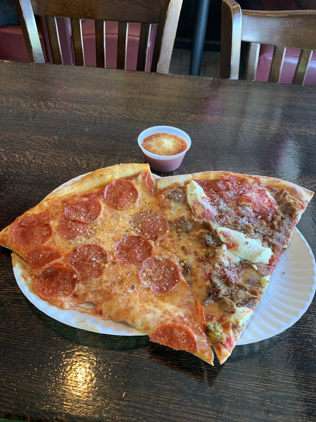 Roman Pizza & Restaurant | 858 River Rd, New Milford, NJ 07646, USA | Phone: (201) 265-9371