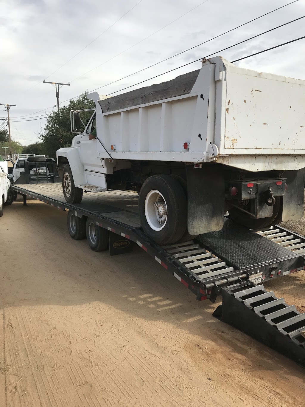 Big Trailer Rentals | 32597 Beeler Rd, Winchester, CA 92596, USA | Phone: (951) 514-6980