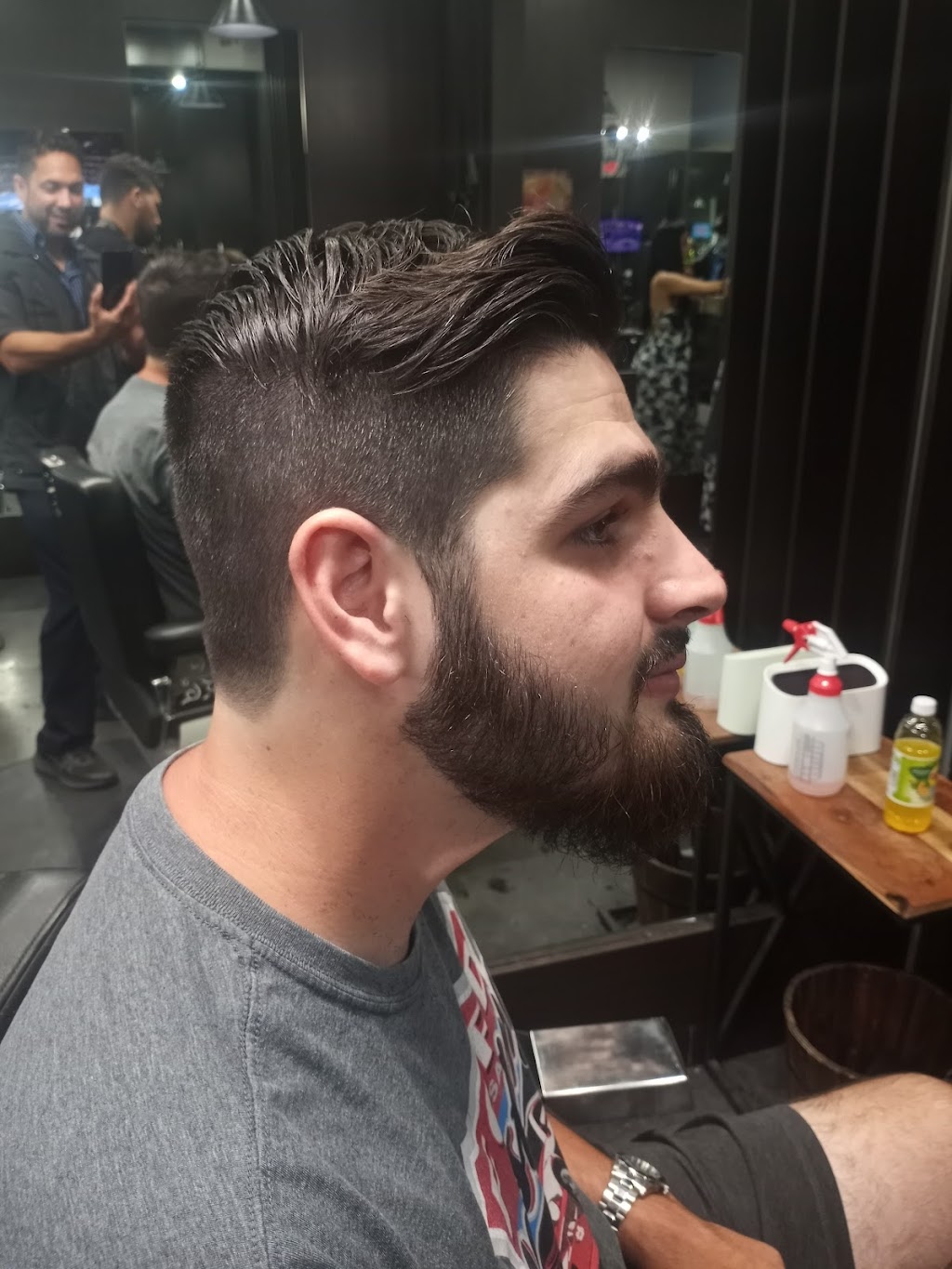 Amir The Barber Classic Cuts | 1561 Lakefront Dr Suite 101, Sarasota, FL 34240, USA | Phone: (941) 348-9621