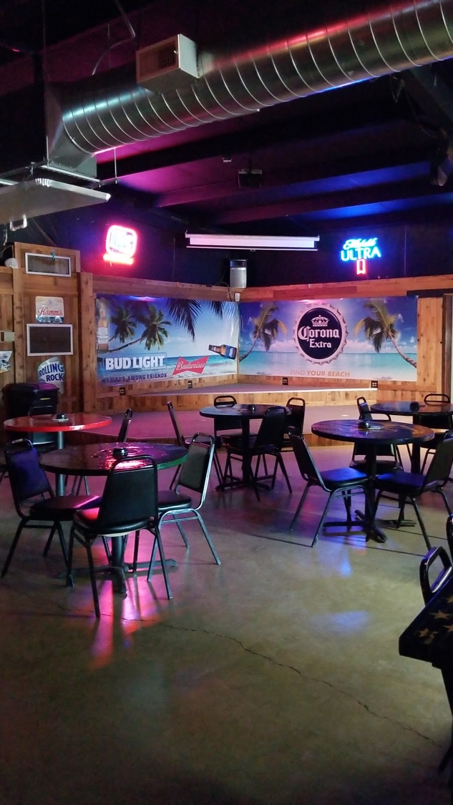 The Palms Lounge | 6162 FM725, New Braunfels, TX 78130, USA | Phone: (830) 214-6724