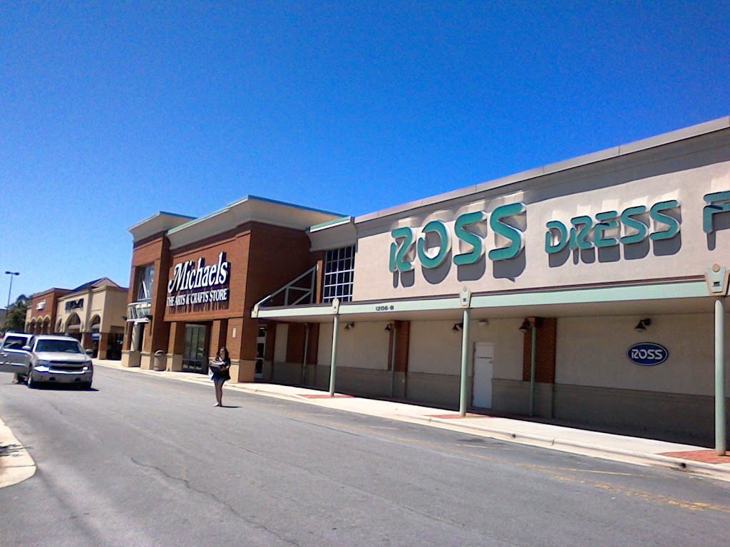 Ross Dress for Less | 1206 Bridford Pkwy, Greensboro, NC 27407, USA | Phone: (336) 218-0651