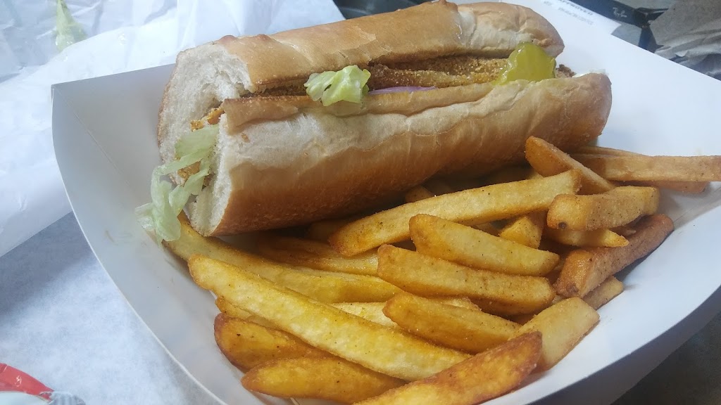 Po-Boys | 930 W Sublett Rd, Arlington, TX 76017, USA | Phone: (817) 472-7188