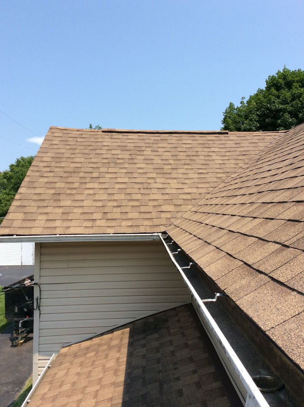 Reyes Quality Roofing LLC | 3517 W Hillcrest Ave, Dayton, OH 45406, USA | Phone: (937) 516-6686