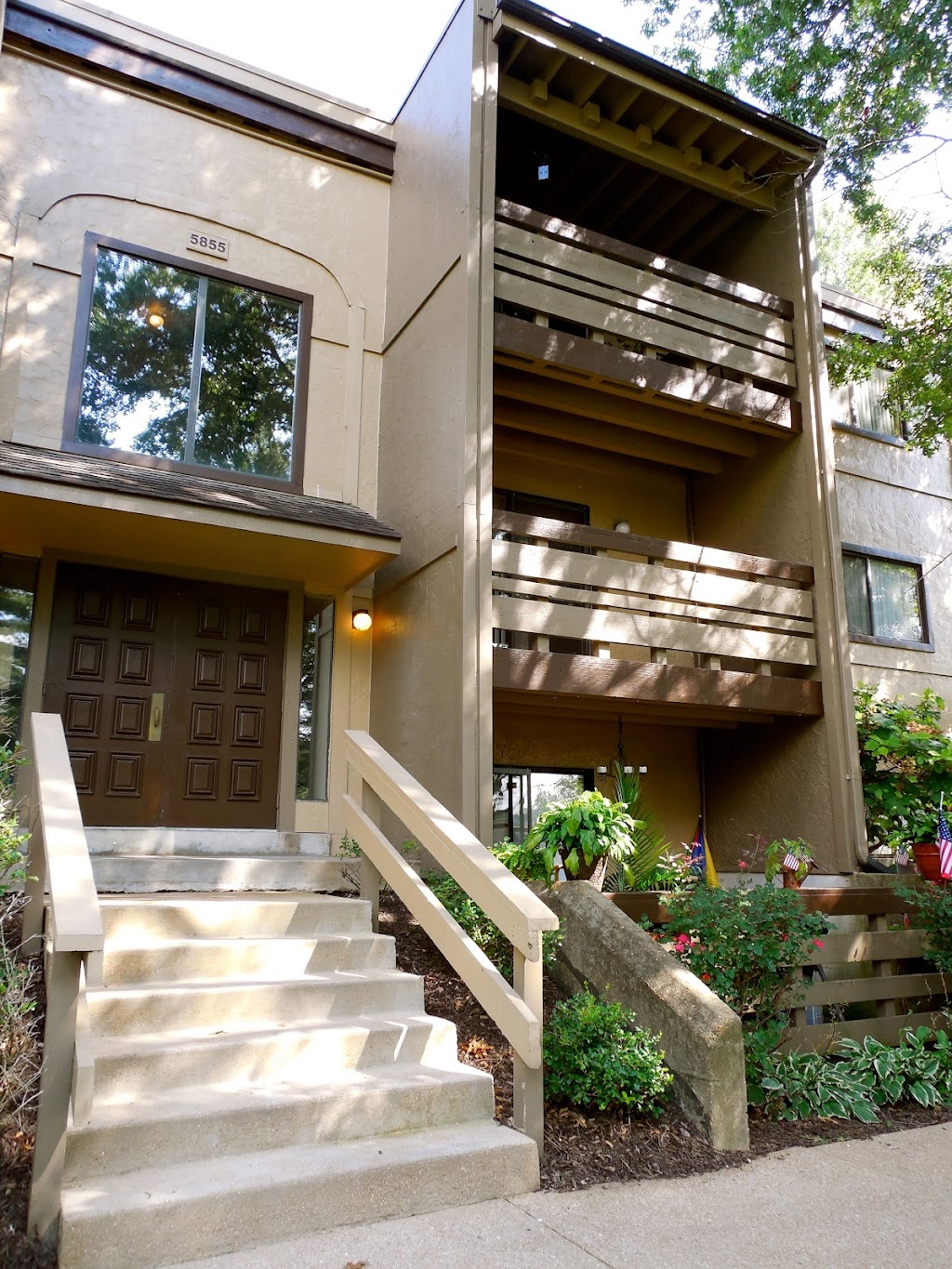 Suson Pines Apartments | 5265 Suson Hills Dr, St. Louis, MO 63128, USA | Phone: (314) 272-4810