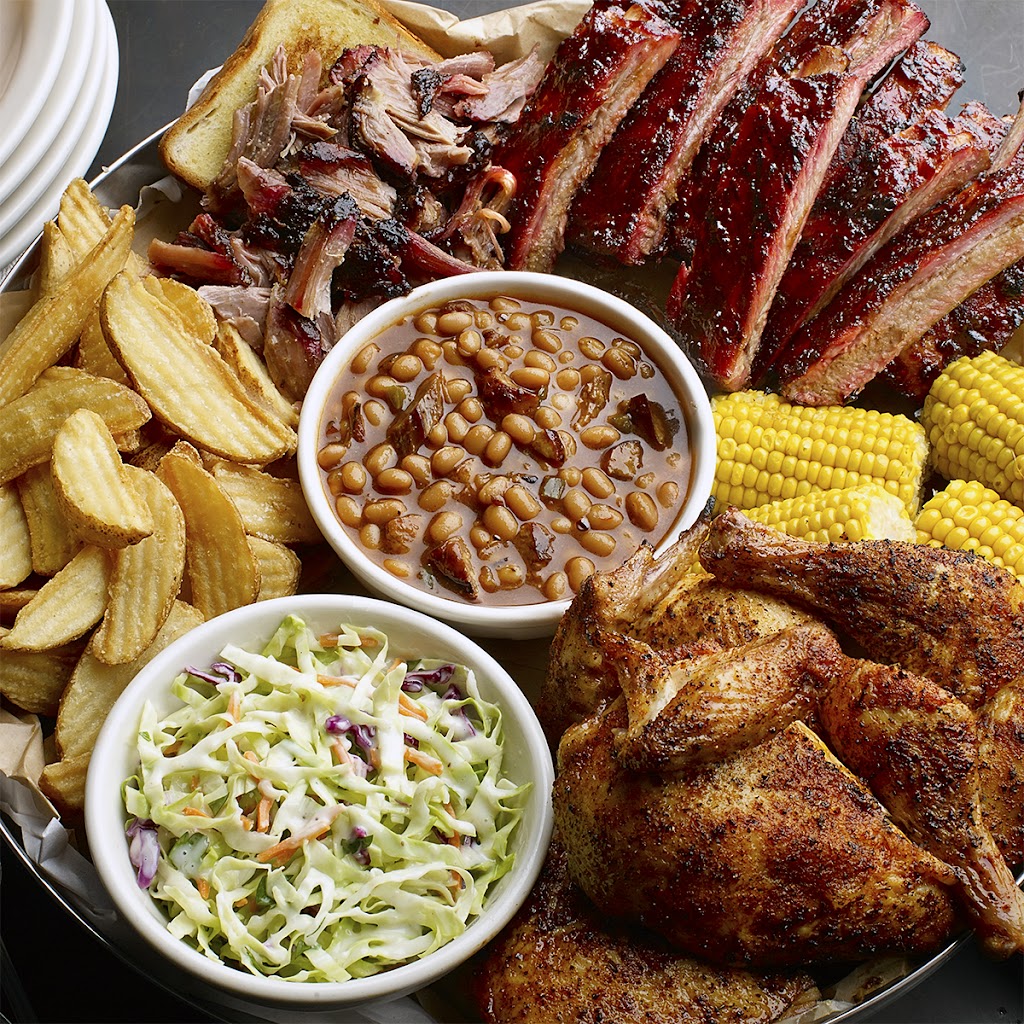 Famous Daves Bar-B-Que | 8820 US-31 S, Greenwood, IN 46227, USA | Phone: (317) 859-1102