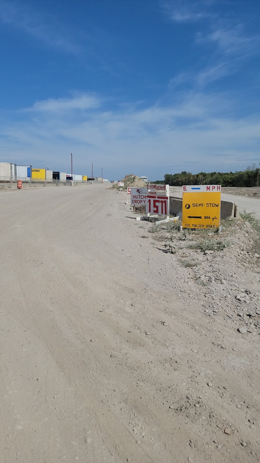 Semi-Stow: Truck Parking and Trailer Storage | 1511 Fulghum Rd, Hutchins, TX 75141, USA | Phone: (972) 430-8285