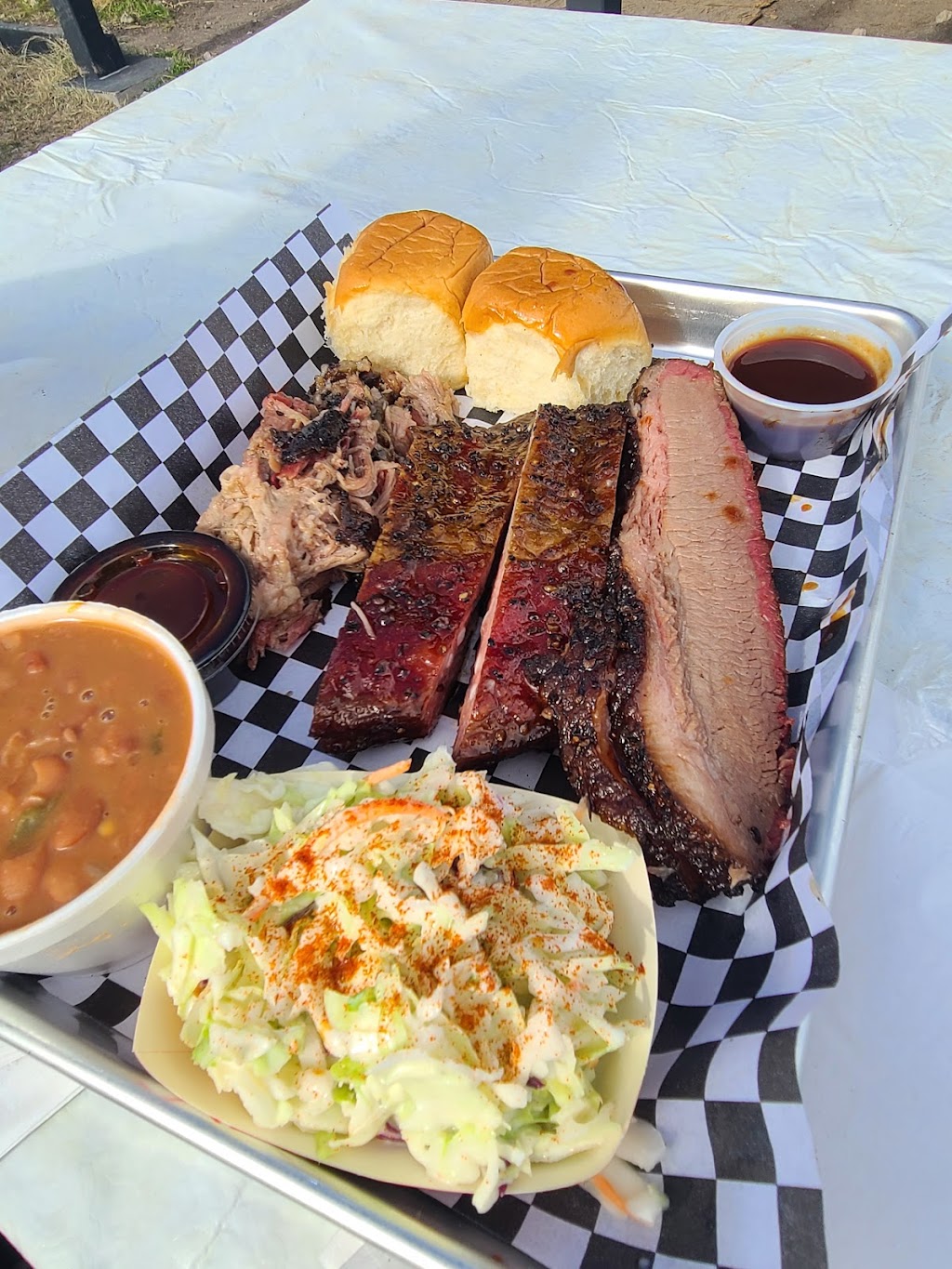 Redwines BBQ Eats & Sweets | 901 W Audie Murphy Pkwy, Farmersville, TX 75442, USA | Phone: (469) 667-8712