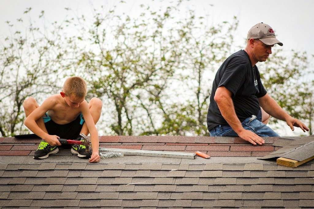 Gaopa Roofing and Gutters | 707 Rosewood Dr, Baytown, TX 77520, USA | Phone: (888) 280-2603