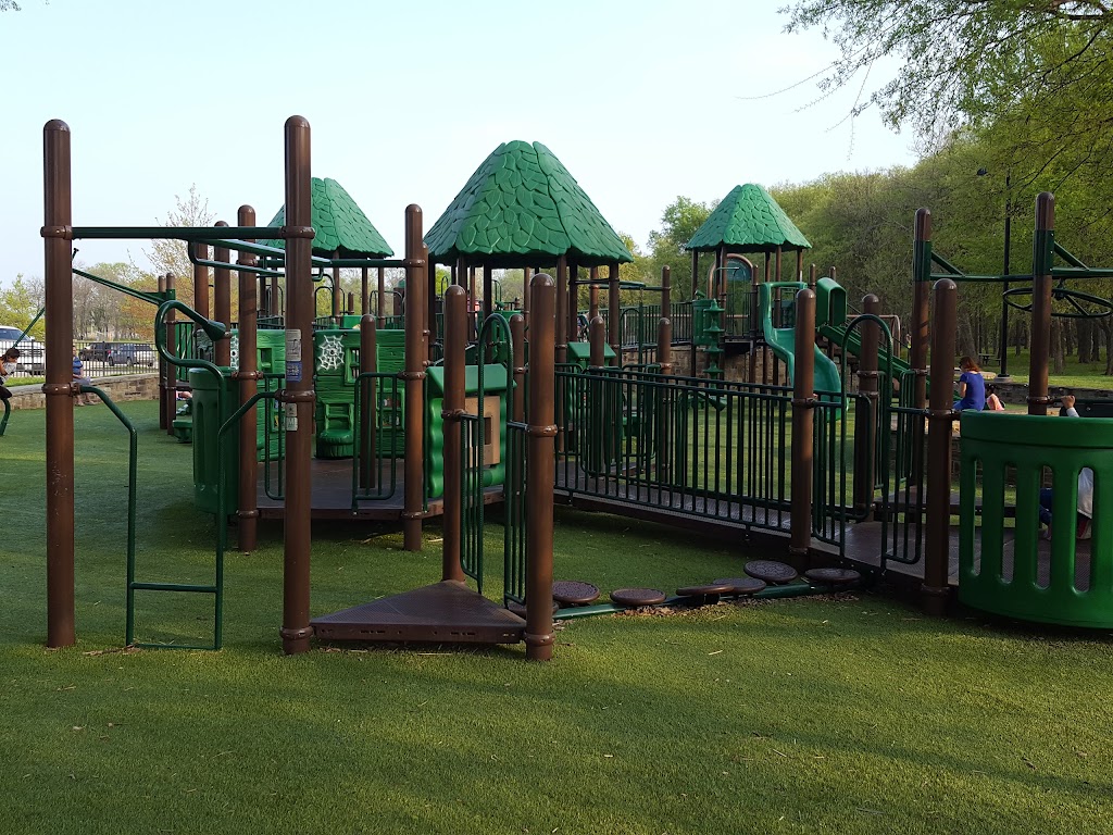 Al Ruschhaupt Park | 2701 N Brook Dr, McKinney, TX 75070, USA | Phone: (972) 547-2687