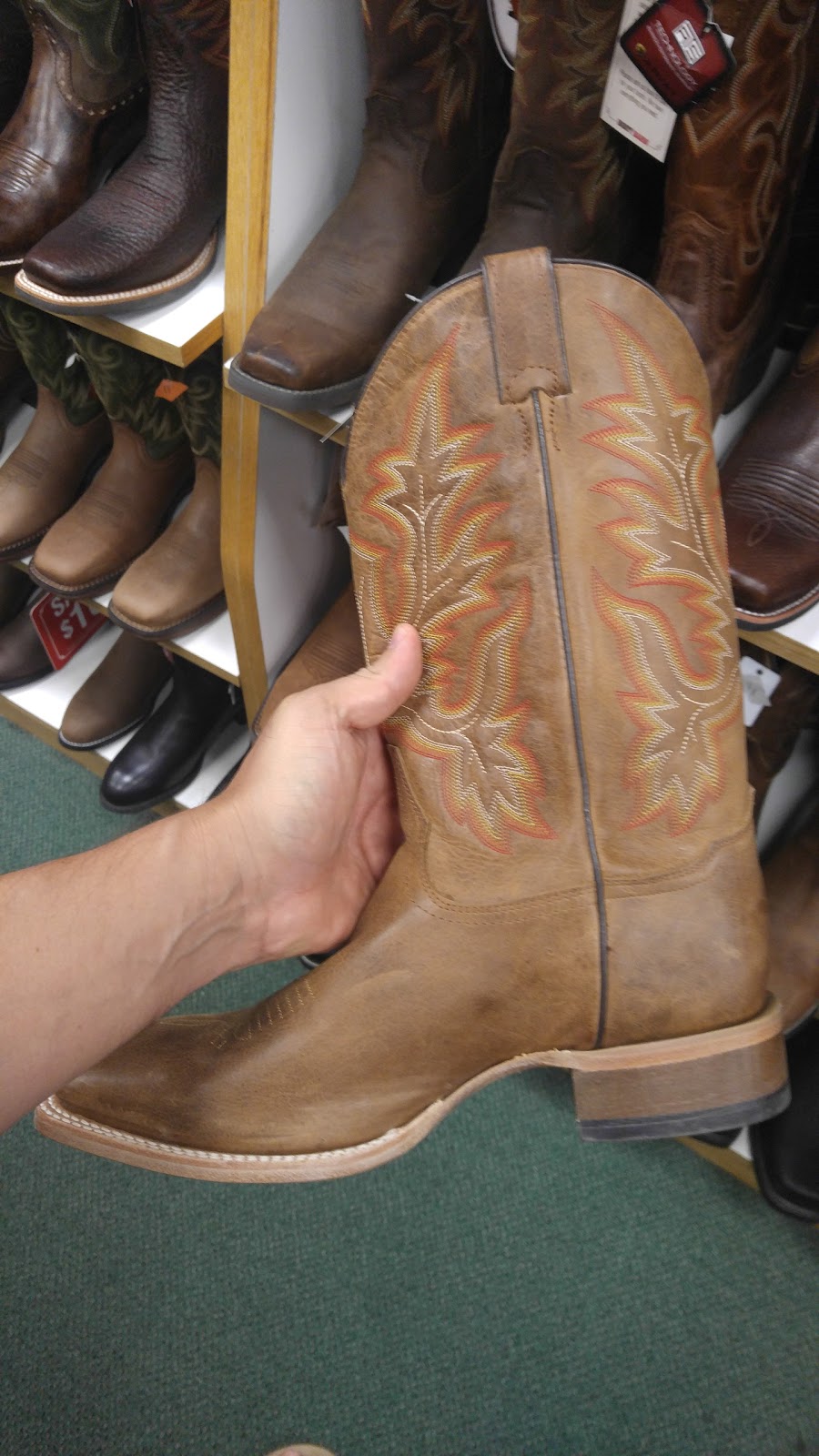 Boot Barn | 10299 E Stockton Blvd, Elk Grove, CA 95624, USA | Phone: (916) 714-1144