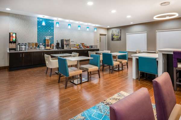 Salon G | 520 Collins-Aikman Dr, Charlotte, NC 28213, USA | Phone: (704) 777-6604