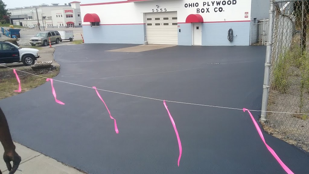 Siegel Roofing Inc | 5557 Vine St, Cincinnati, OH 45216, USA | Phone: (513) 641-0888