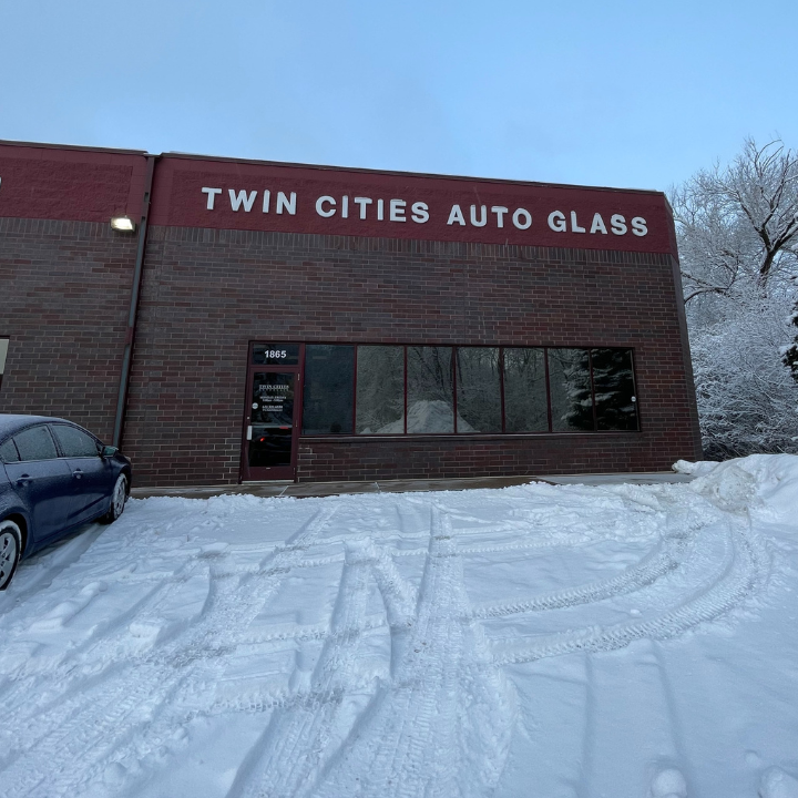 Twin Cities Auto Glass | 1865 Buerkle Rd, White Bear Lake, MN 55110, USA | Phone: (651) 328-6830