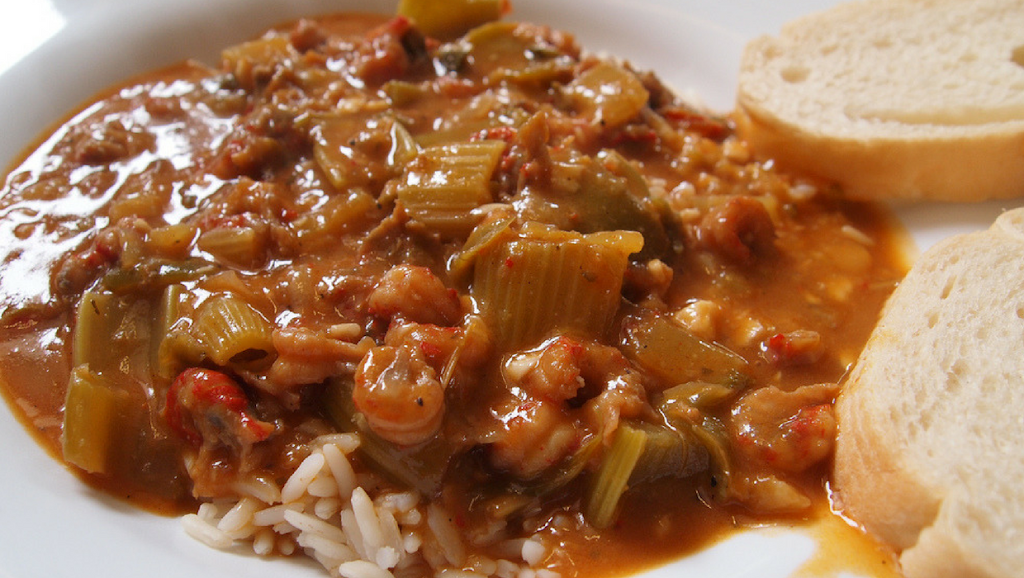 Moms Creole Cookin’ | 1711 Athens Hwy Suite 400, Grayson, GA 30017, USA | Phone: (770) 235-2661
