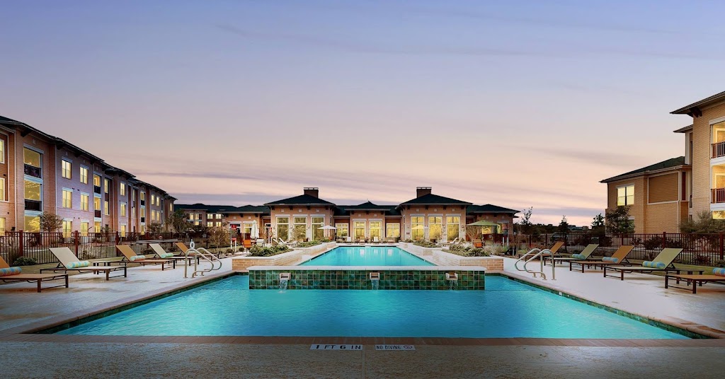 Mansfield on the Green Apartments | 250 N State Hwy 360, Mansfield, TX 76063, USA | Phone: (855) 601-2408