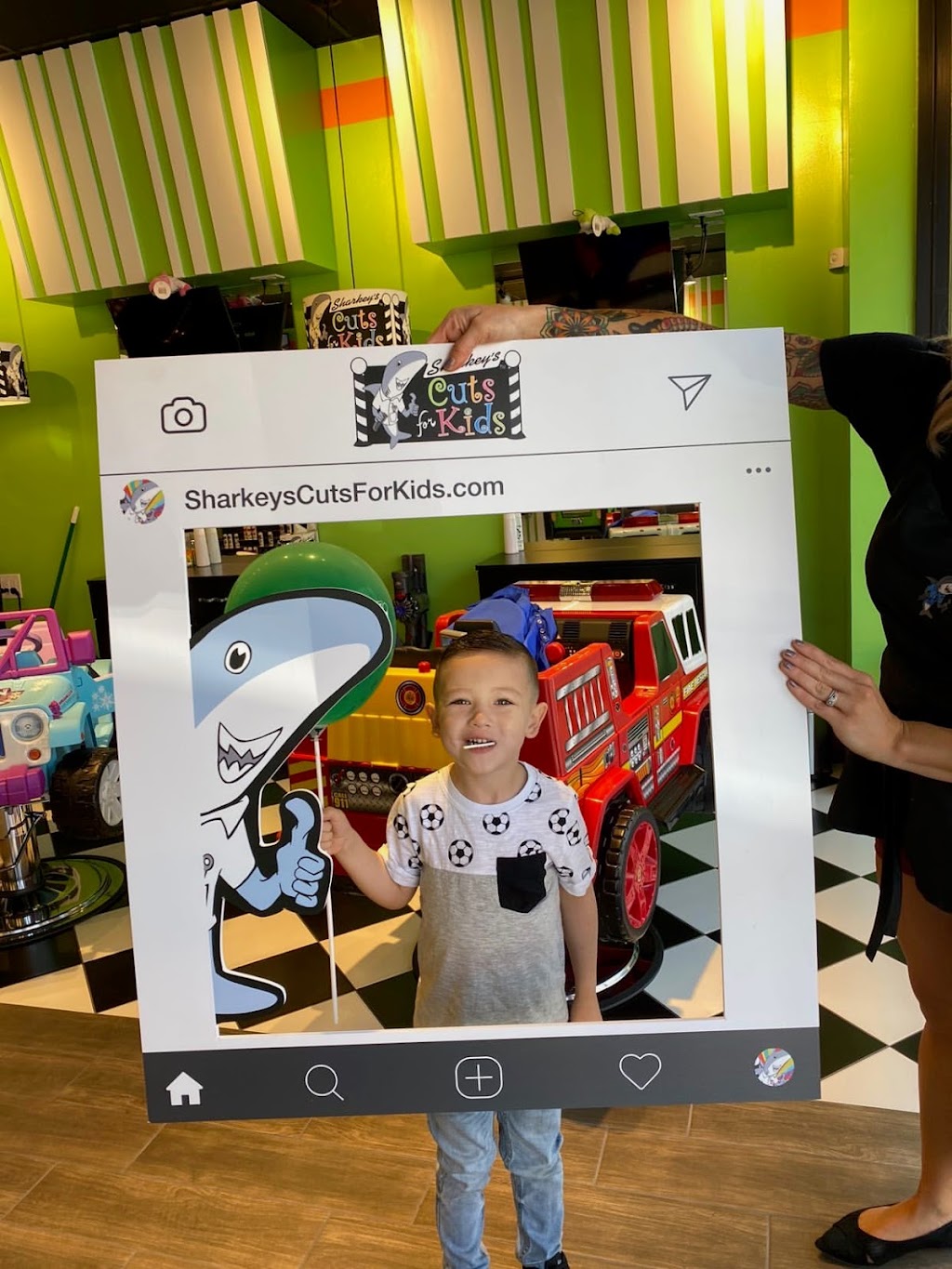 Sharkeys Cuts for Kids | 12202 Poway Rd Suite 102, Poway, CA 92064, USA | Phone: (858) 883-4413