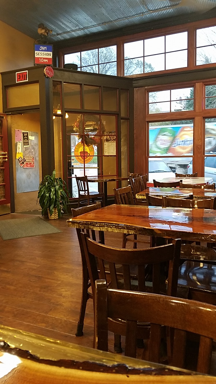 Harvest Moon Coffee & Specialty | 501 S Locust St, Glenwood, IA 51534, USA | Phone: (712) 527-1111