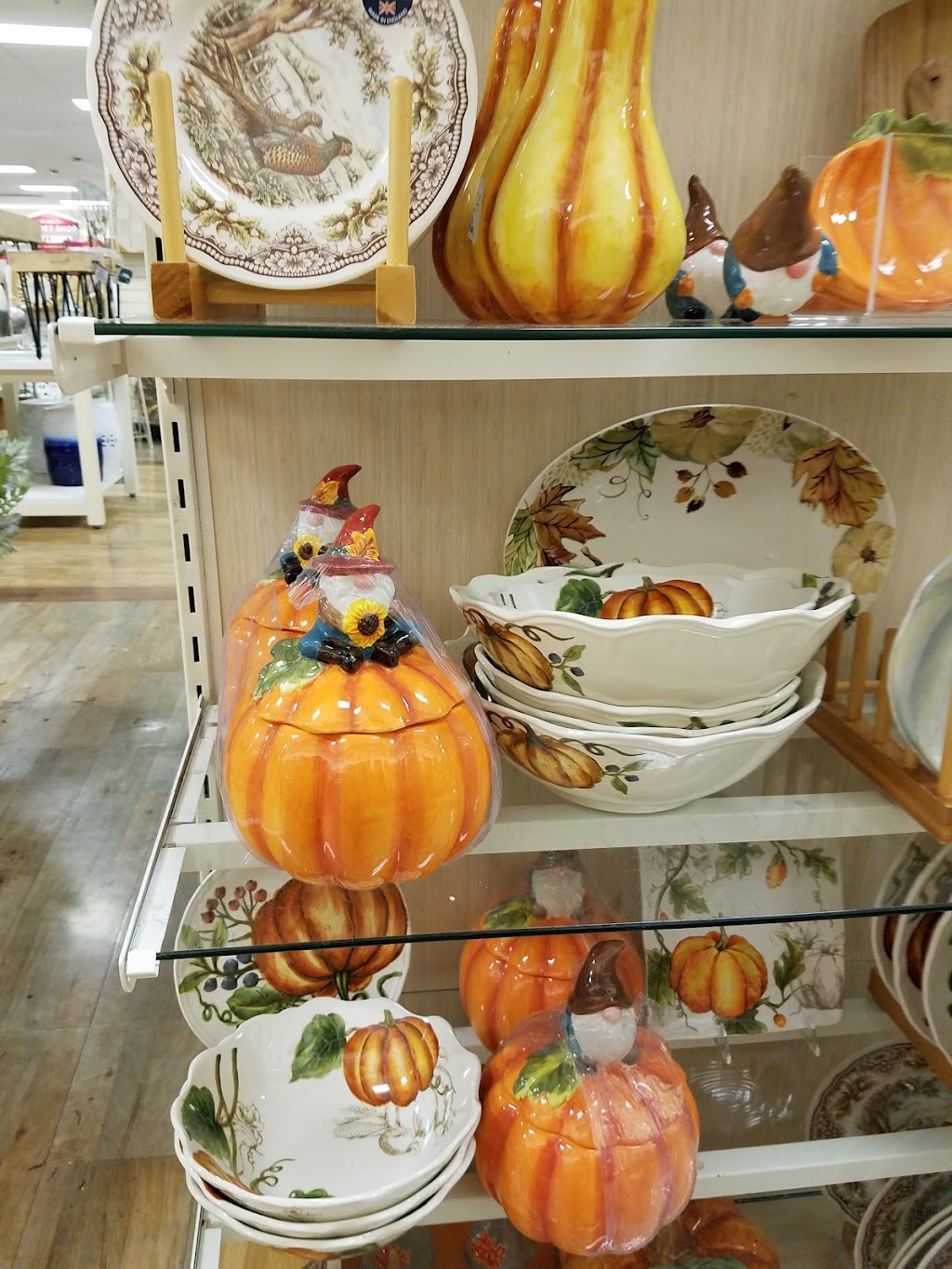 T.J. Maxx & HomeGoods | 737 E Huntington Dr, Monrovia, CA 91016, USA | Phone: (626) 239-0359