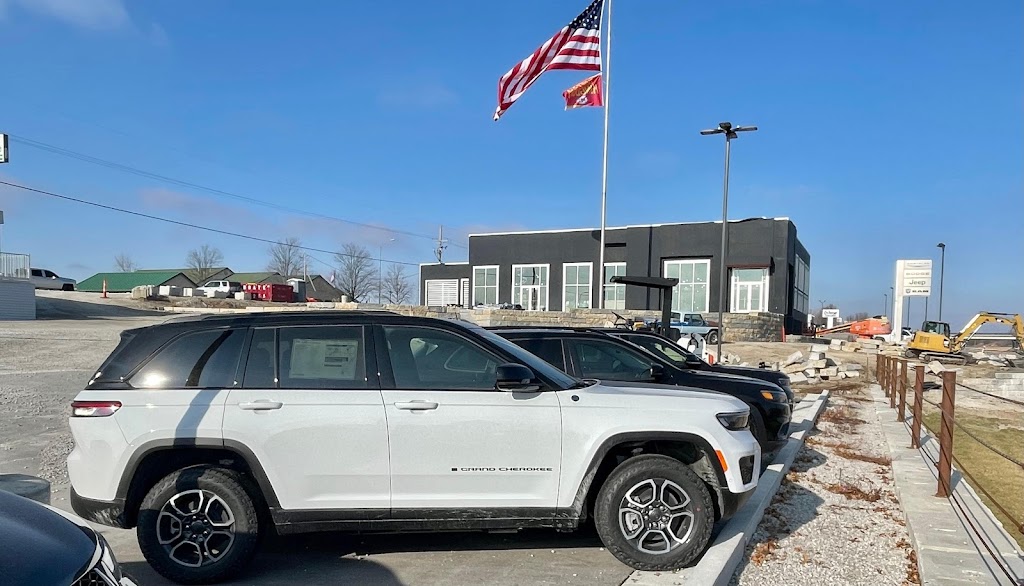 Airport Chrysler Dodge Jeep Ram | 2605 NW Prairie View Rd, Platte City, MO 64079, USA | Phone: (816) 219-2000