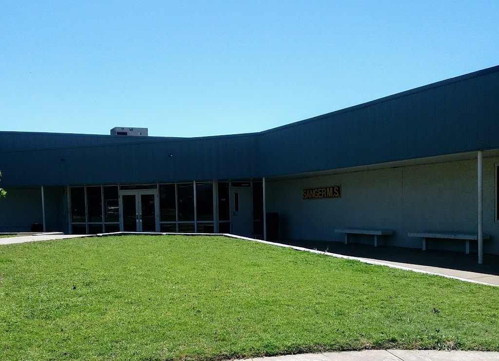 Sanger Middle School | 105 N Berry St, Sanger, TX 76266, USA | Phone: (940) 458-7916