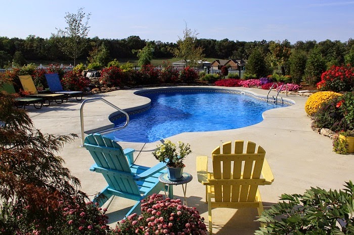 Backyard Staycations | 4646 Duffy Rd, Floyds Knobs, IN 47119, USA | Phone: (812) 923-3222