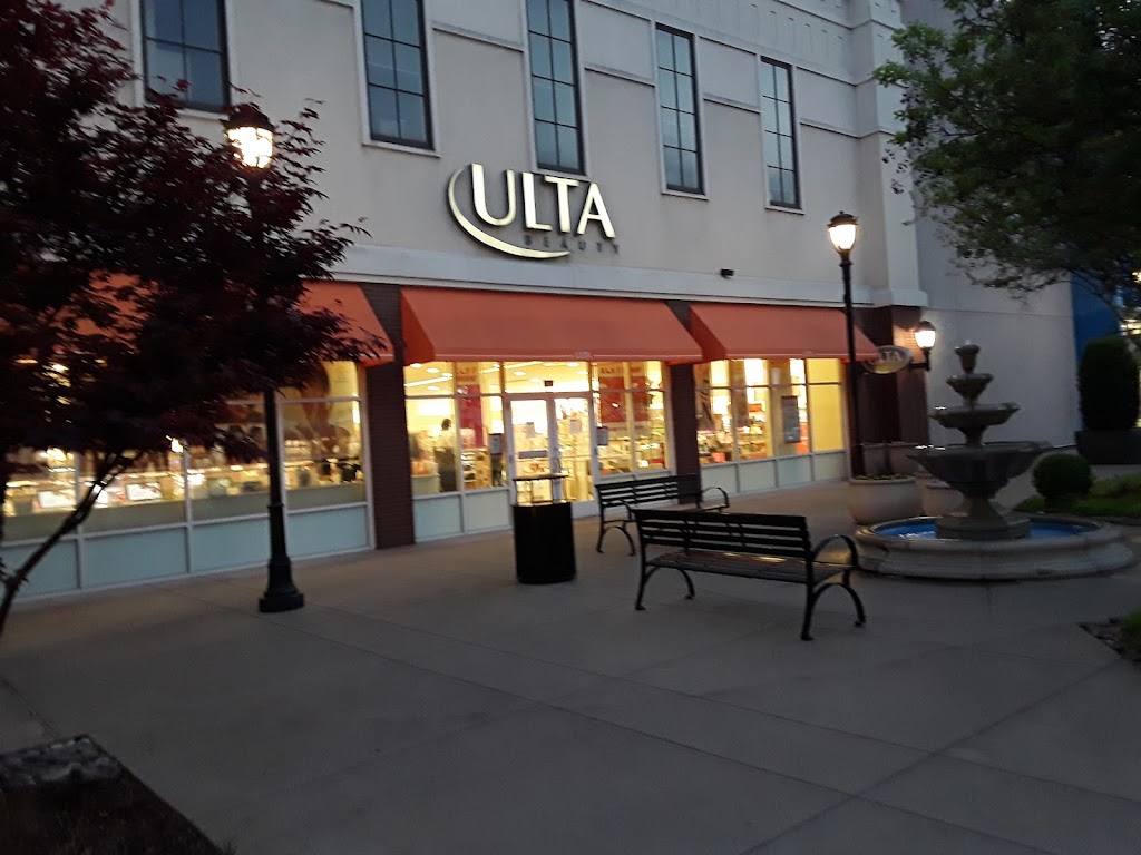 Hillside Village Shopping Center | 305 FM1382, Cedar Hill, TX 75104, USA | Phone: (972) 637-6300