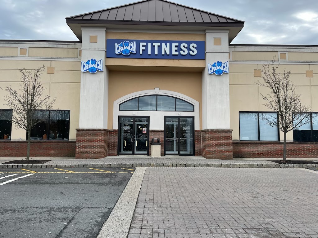 Crunch Fitness - East Windsor | 761 NJ-33, East Windsor, NJ 08520, USA | Phone: (609) 371-7111