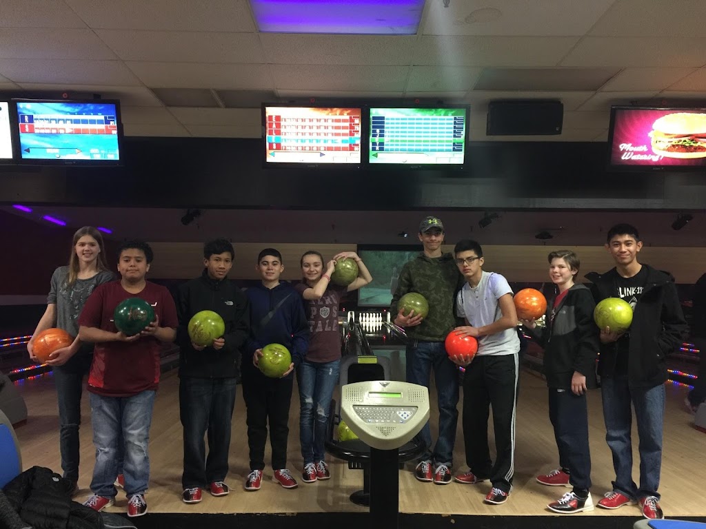 AMF Dale City Lanes | 4304 Dale Blvd, Woodbridge, VA 22193, USA | Phone: (703) 670-2111