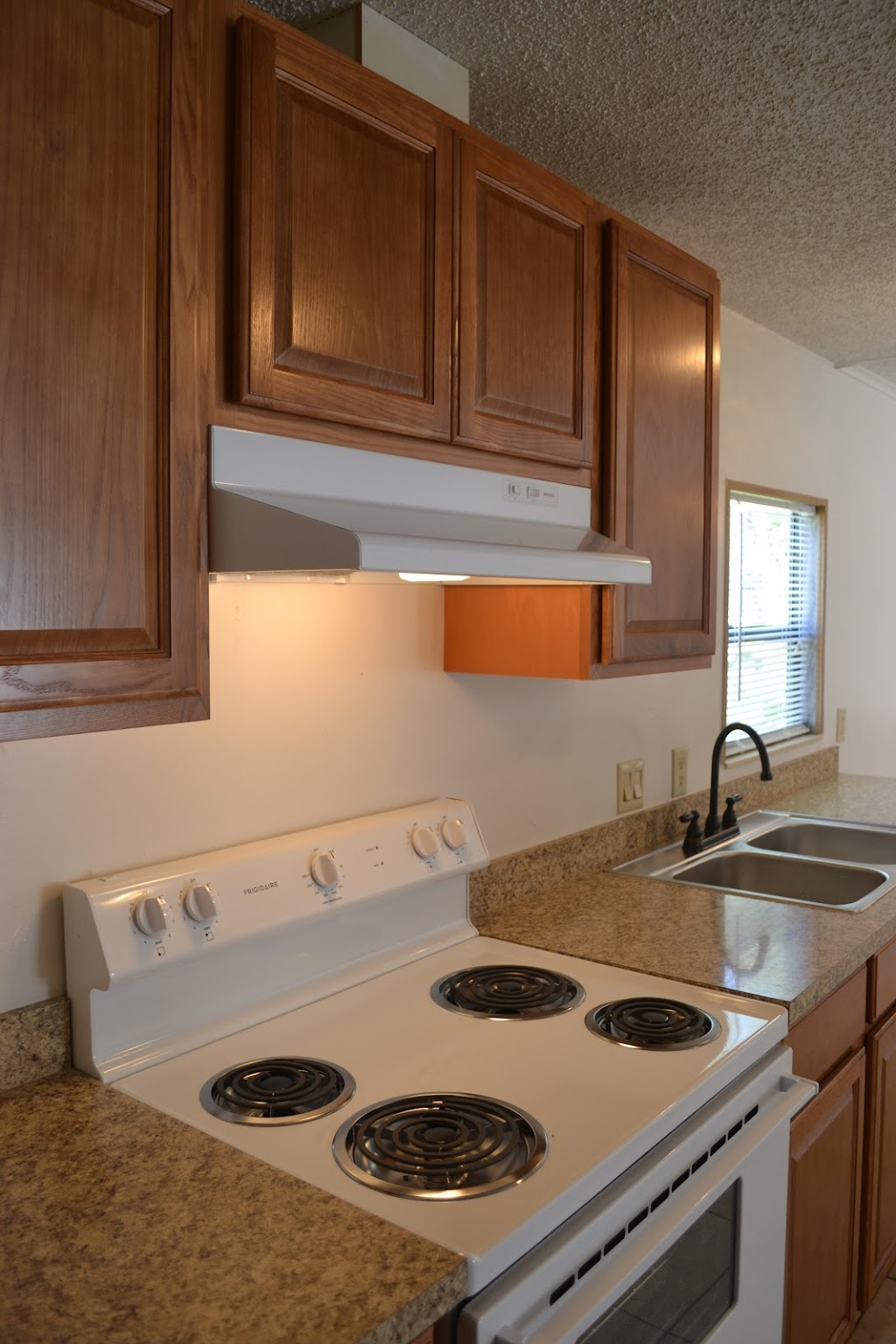 Emerald Run Apartments | 429 Timberlane E, Lakeland, FL 33801, USA | Phone: (863) 668-8835