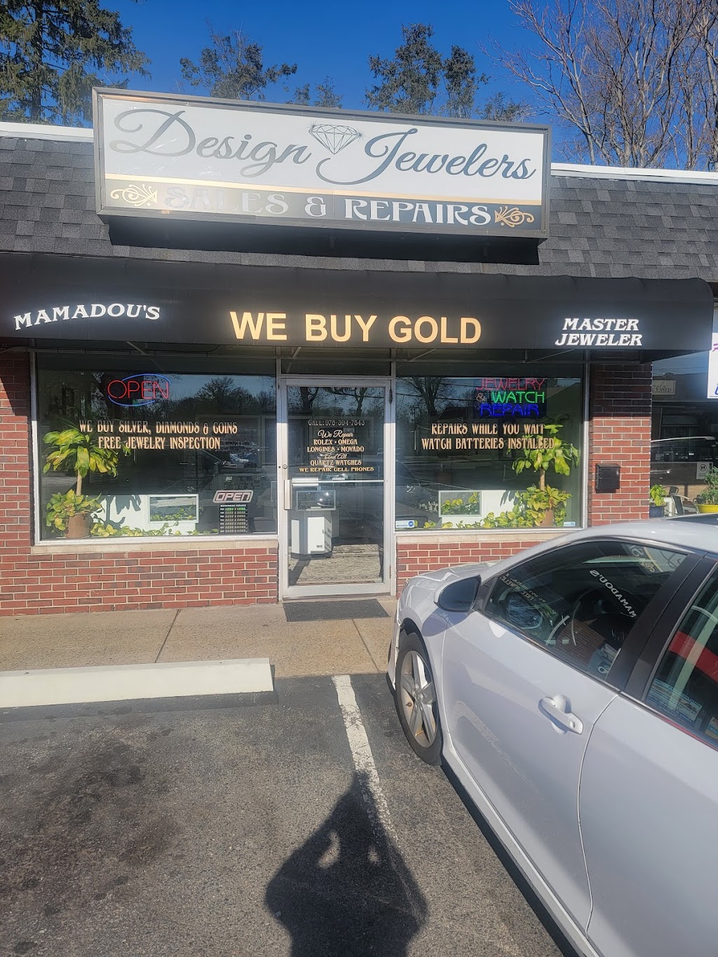 Design Jewelers | 590 Rogers St, Lowell, MA 01852, USA | Phone: (978) 441-6262