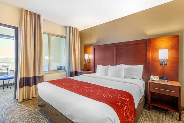 Comfort Suites Glendale - State Farm Stadium Area | 9824 W Camelback Rd, Glendale, AZ 85305, USA | Phone: (623) 271-9005