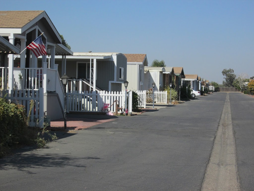 Country Squire Estates Mobile Home Park | 3418 N Waring Rd, Denair, CA 95316, USA | Phone: (209) 634-4218