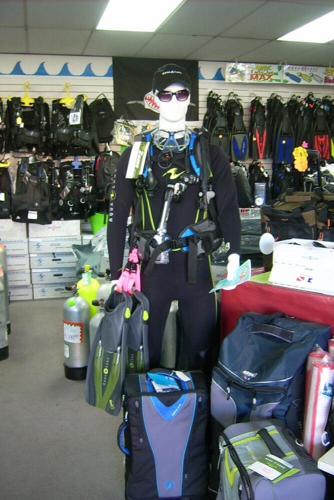 Scuba World | 1706 N Tustin St, Orange, CA 92865, USA | Phone: (714) 998-6382